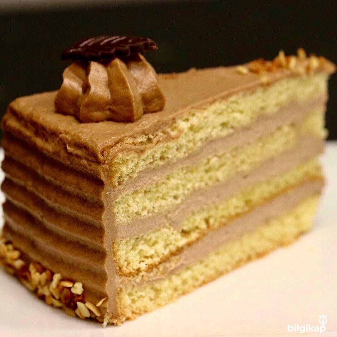 Nugatlı Pasta  Tarifler Yaş Pasta Tarifleri