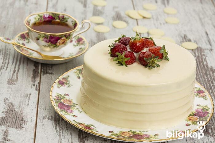 Beyaz Çikolatalı Yaş Pasta Tarifler Yaş Pasta Tarifleri