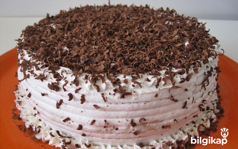 Damla Çikolatalı Yaş Pasta  Tarifler Yaş Pasta Tarifleri