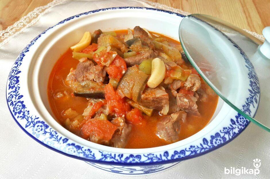 Etli Patlıcan Bakliyat Yemekleri Et Yemekleri Tarifler