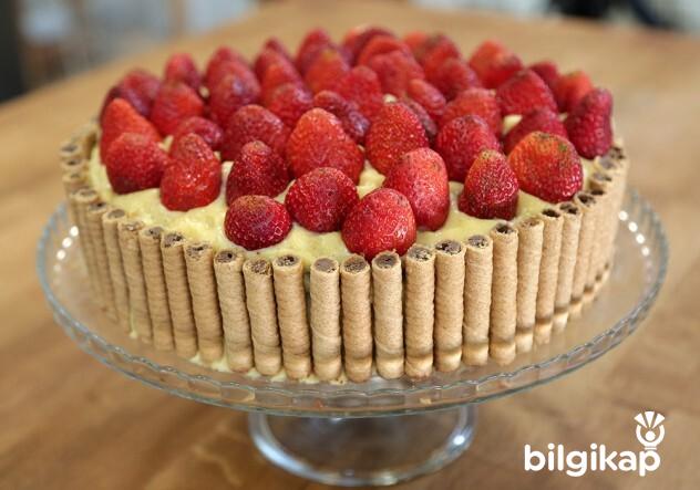 Gofretli Yaş Pasta  Tarifler Yaş Pasta Tarifleri