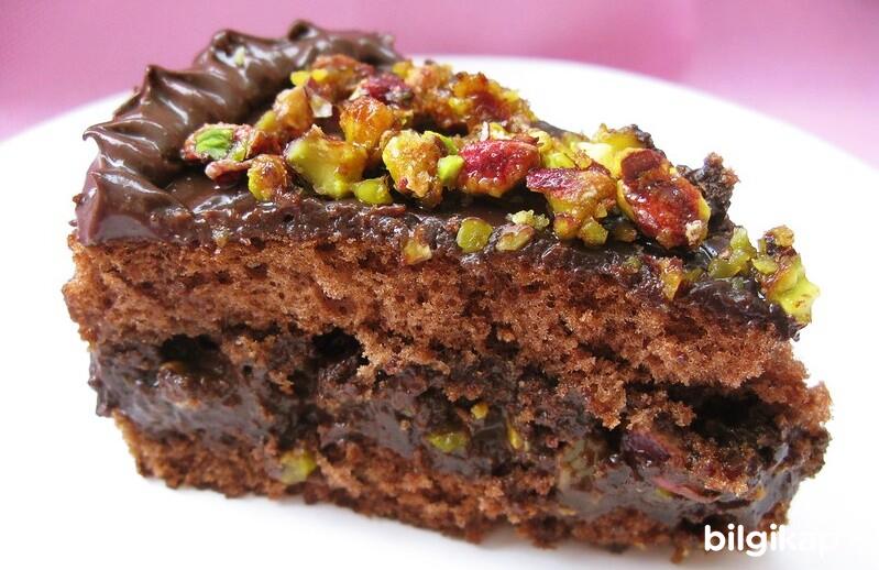 Krokanlı Çikolatalı Yaş Pasta  Tarifler Yaş Pasta Tarifleri