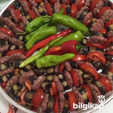 Kırık Patlıcan Kebabı  Et Yemekleri Kebap Tarifleri Tarifler