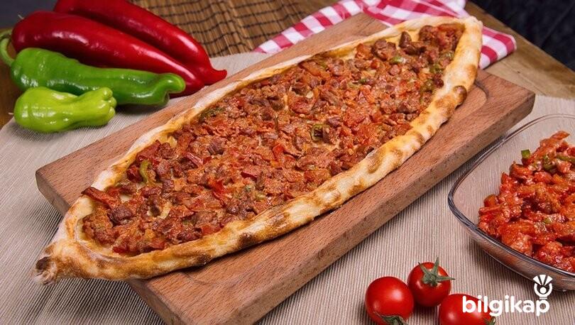 Etli Pide Tarifi  Et Yemekleri Köfte Tarifleri Tarifler