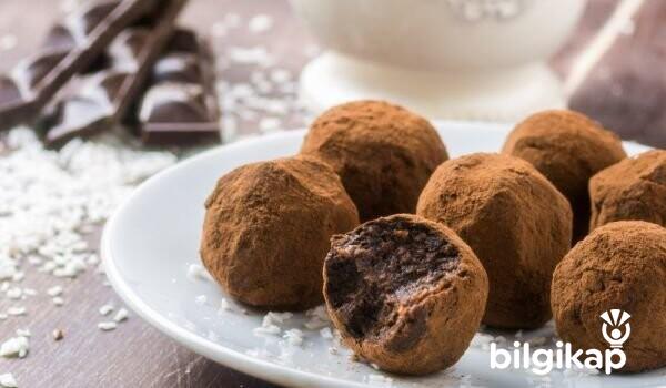 Çikolatalı Bonbonlar  Tarifler Yaş Pasta Tarifleri